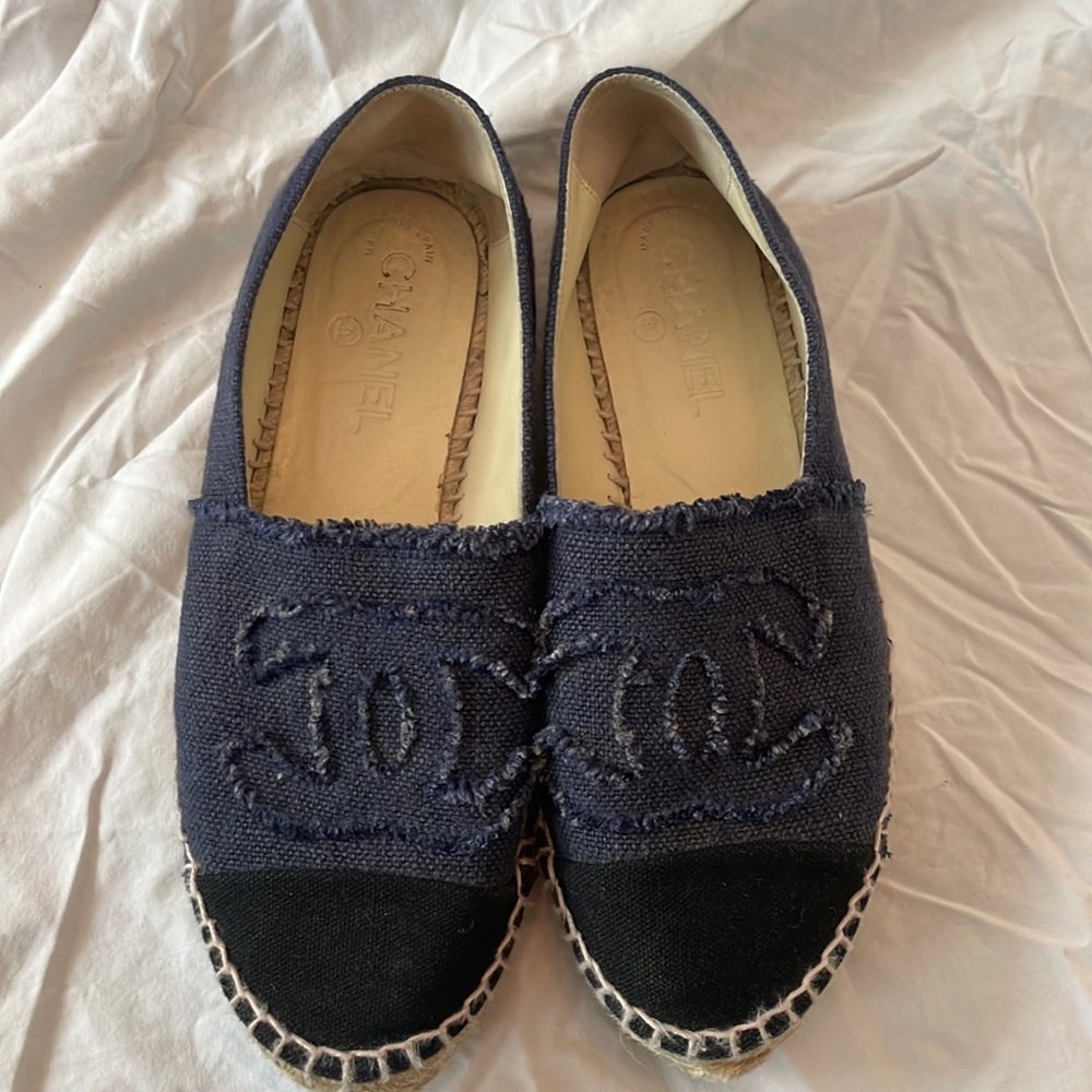 Chanel denim loafer